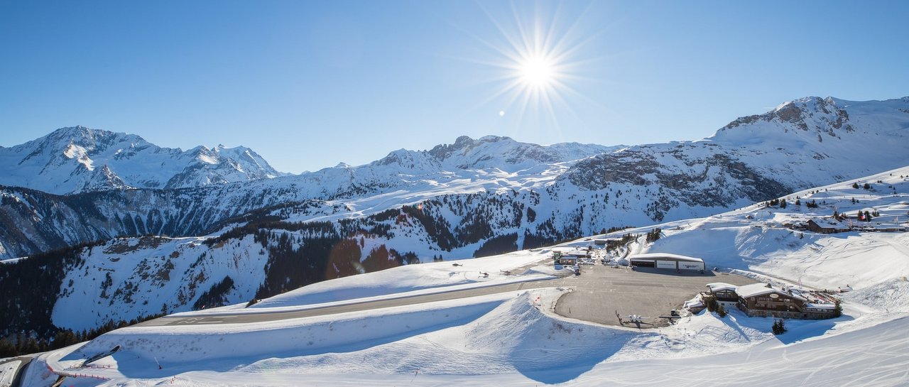 Courchevel webcam Altiport